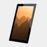 Écran tactile Raspberry Pi Touch Display 2 vu de face avec fond d'écran montagnes orangées